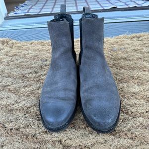 Thursday Women’s Boots: The Duchess Shadow Grey US 7